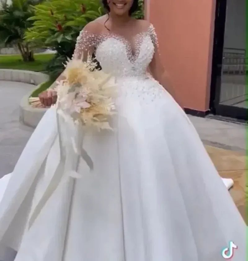 Customized  Shinny Beads Pearls Puffy Wedding Dress n Vestidos De Novia Puffy Plus Size Ballgown Long Sleeves Bridal Gown