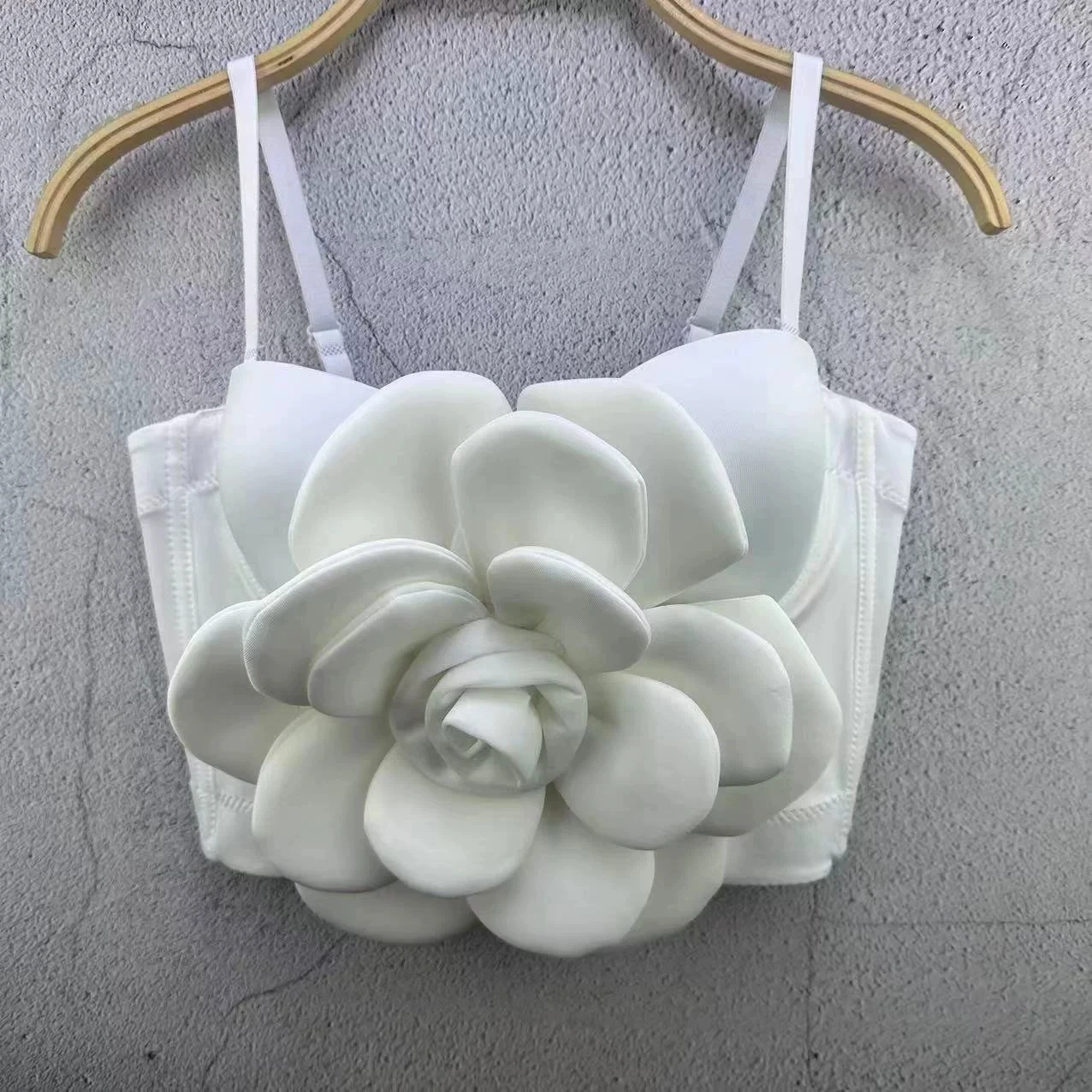 Popular europeu e americano camada de ar flor pequeno colete topos venda quente na primavera e no verão-GZNY032