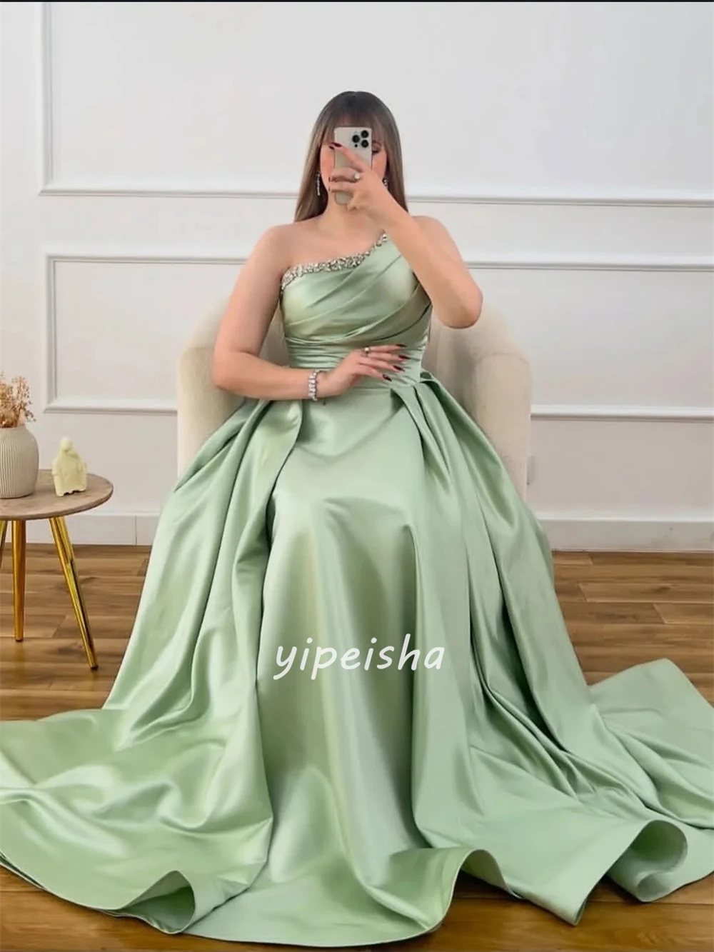 تخصيص أزياء أنيقة حجر الراين Ruched ألف خط فساتين طويلة حمالة فساتين السهرة الأحجام المتاحة الطراز الحديث الكلاسيكي