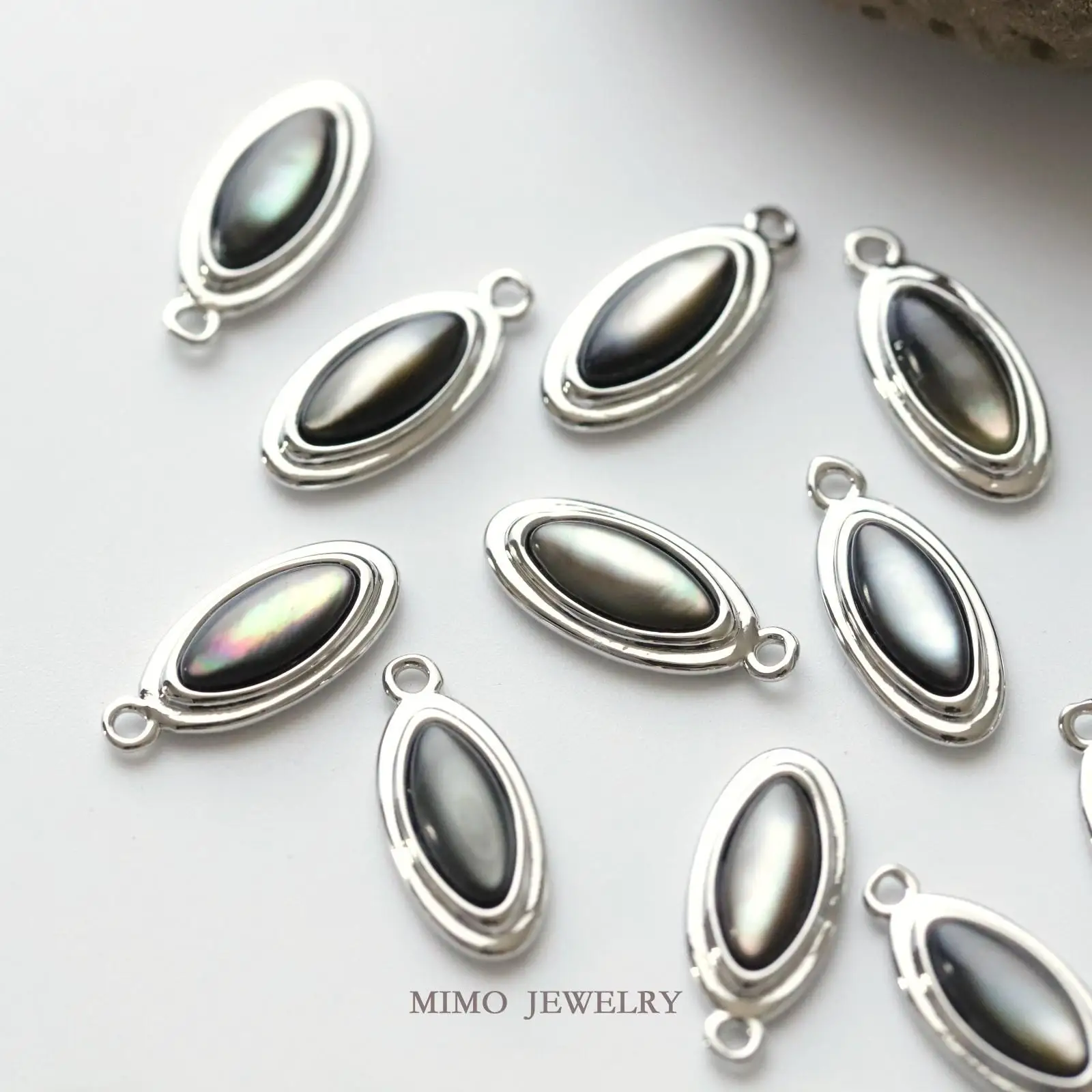 Exquisite Texture Black and White Butterfly Shell Oval Ins Charms Pendant Supplies DIY Hand Brass Gold Plated Accessories