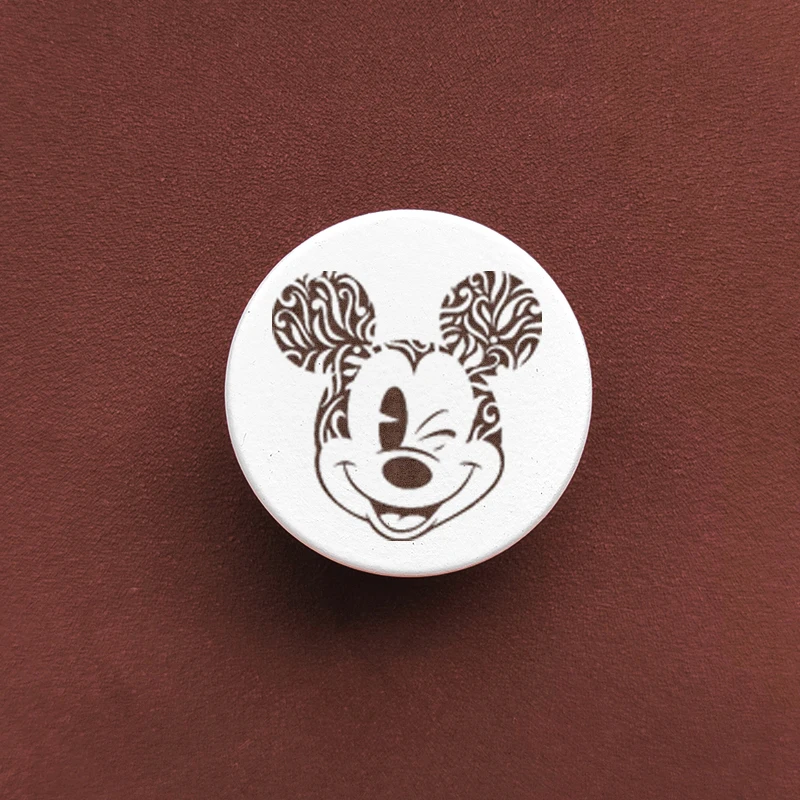 Disney Mickey Mouse Wooden Engraved Drawer Knob Cabinet Pulls Kitchen Room Clothes Wall Hangings Hooks Children Furniture Handle