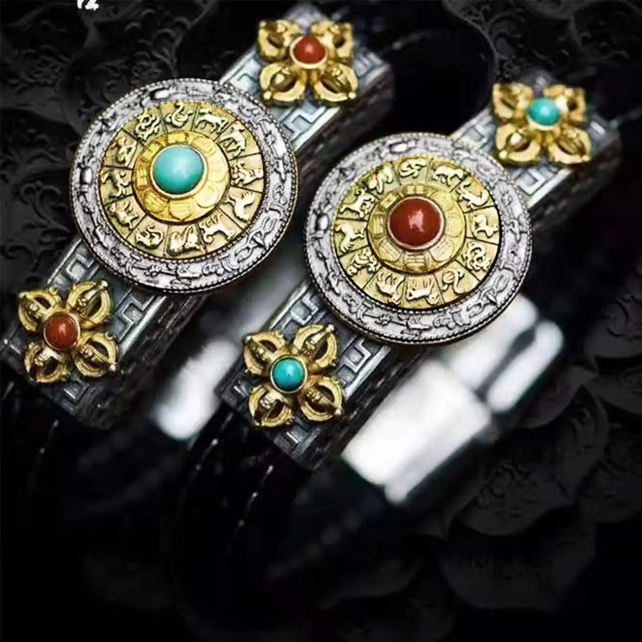 

Tibetan Sier For Men And Women Nine Palace Gossip Vintage Personality Bracelet Time-To-Time Belt Couple Watch Chain