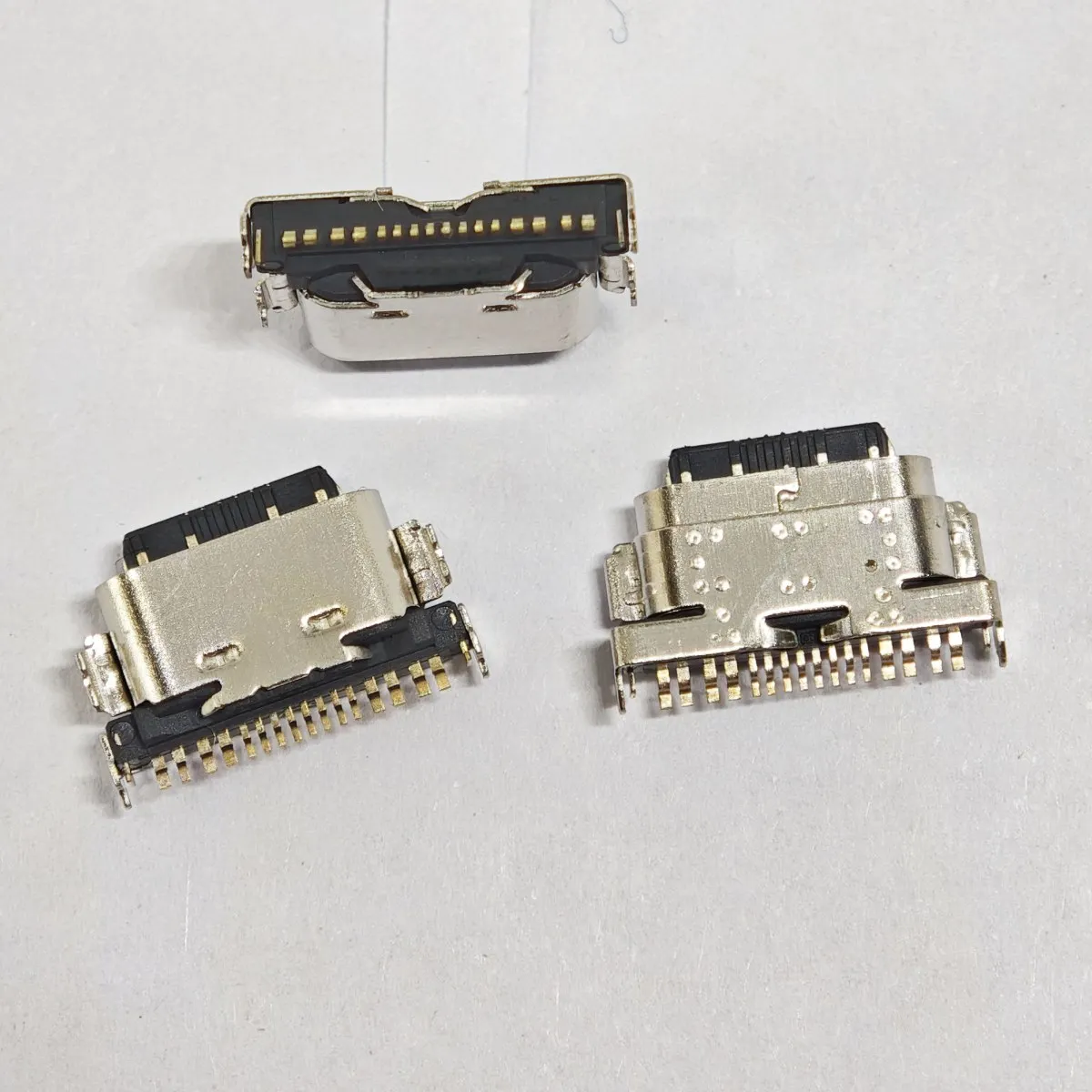 10-50Pcs Type-C USB For Vivo V30 / V30 Lite 5G / V30 Pro/ Y03/ Y200 USB Charger Charging Dock Port Connector socket