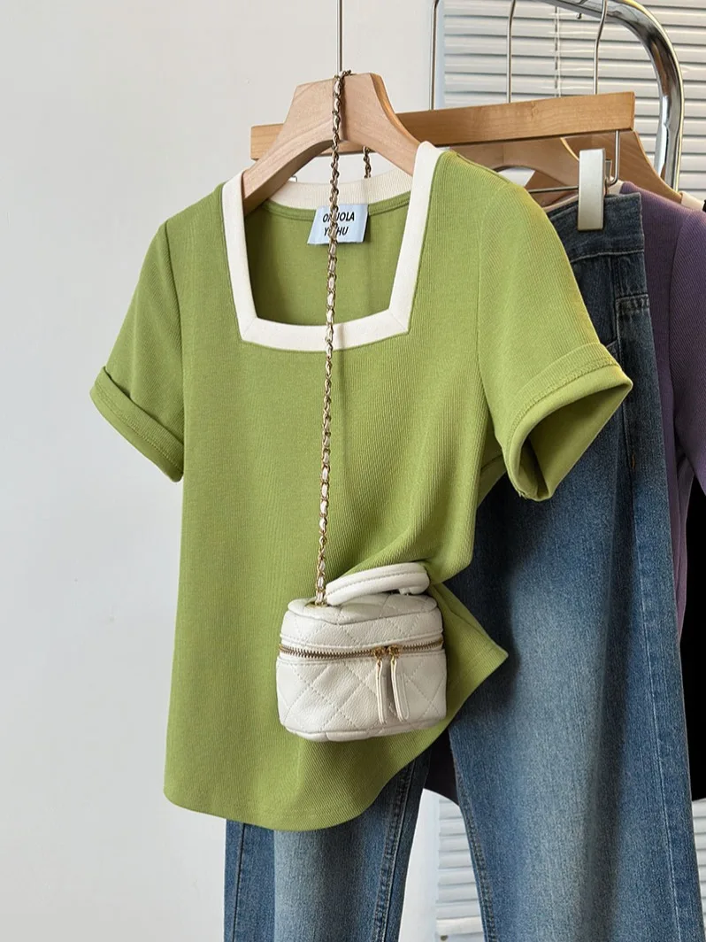 Top damski Plus Size prawdziwy strzał 2024 lato nowa gruba dziewczyna moda wszechstronna kontrastowa kolorowa kwadratowa T-shirt z krótkim rękawem z