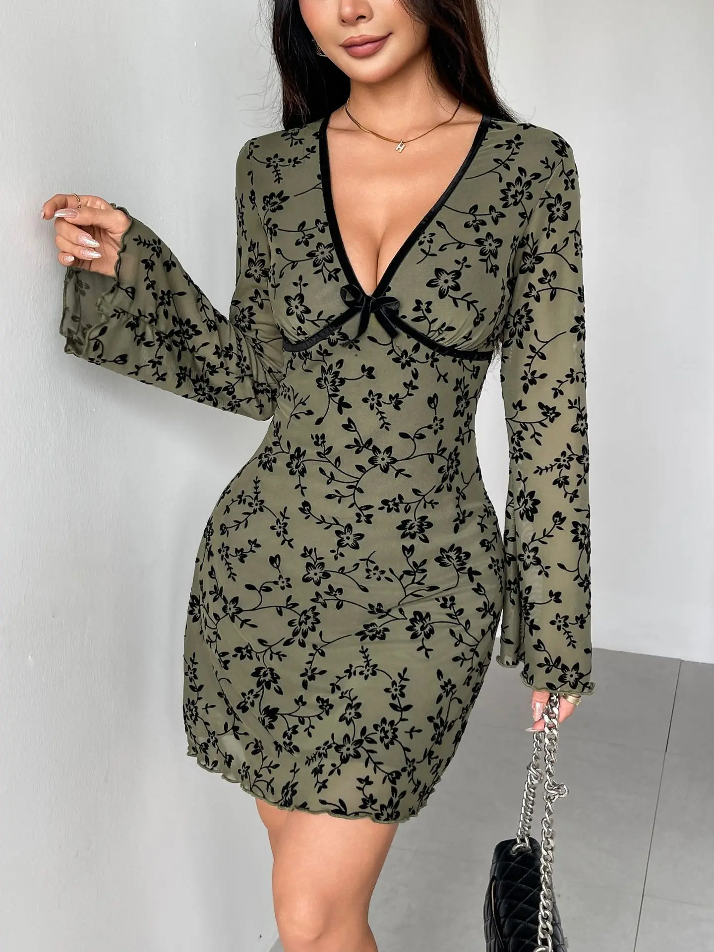 

2025 Women's Sexy Deep V-Neck Floral Print Long Sleeve Mini Dress Elegant Party Night Out Dress
