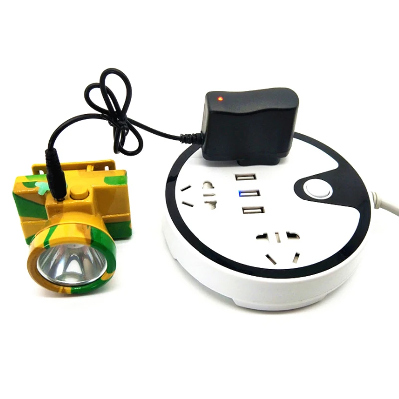 【Smart Charger DC 4.2V 500mA 3.5mm Plug EU/US Travel Adapter For 18650 Rechargeable Battery LED Flashlight Torch Power Supply】
