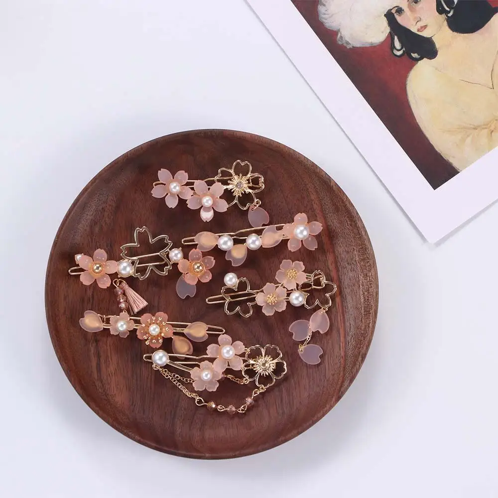 Sakura Flower Tassel Hairpins para meninas, Hairclips Kawaii, Presente japonês, Novo