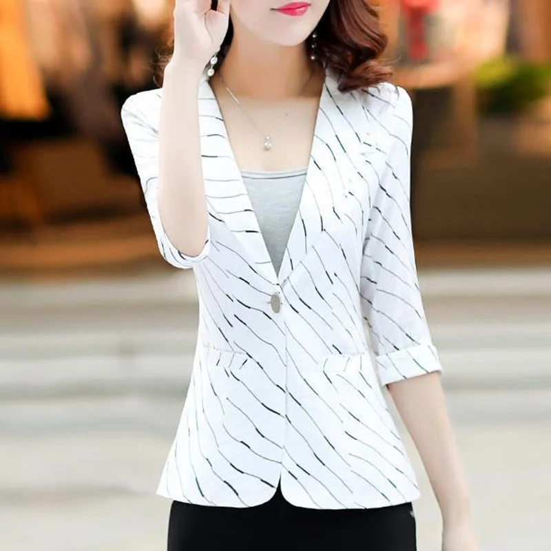 2023 New Spring and Summer Korean Fashion Commuting Simple Slim Fit Stripe Patch Pocket Versatile Three Quarter Women\'s Blazer