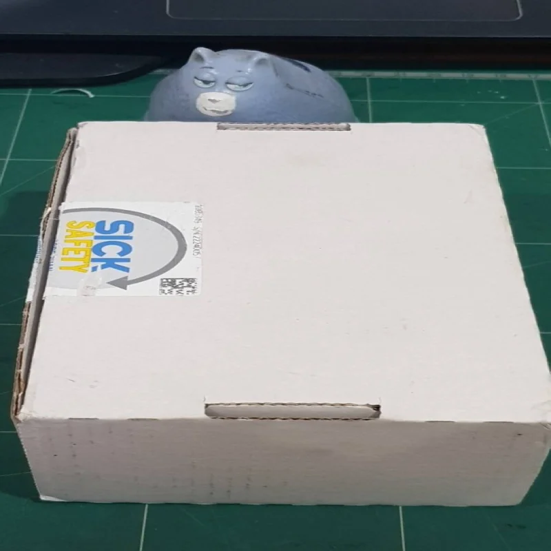 

Оригинальный новый контроллер безопасности FLX3CPUC100 1085349 NIB для ПЛК