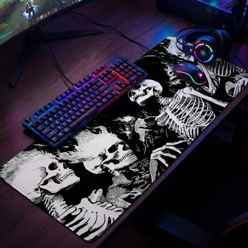 VIKAMA Vintage Engraving Skull XXL Desk Mat Anti Slip Gaming Mouse Pad Black White Skeleton Large Keyboard Pad Table Decor