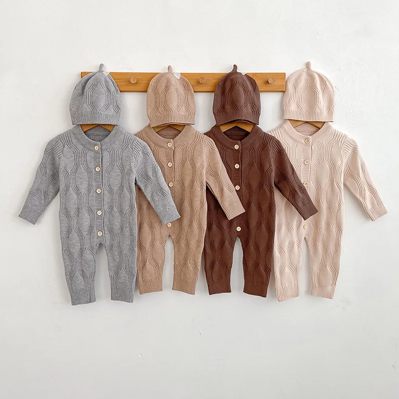 

Новинка 2023 года, осенне-зимний вязаный комбинезон для маленьких мальчиков со шапкой, зимняя одежда для новорожденных от 0 до 12 месяцев, мягкая одежда для малышей, уютные комбинезоны, комплекты