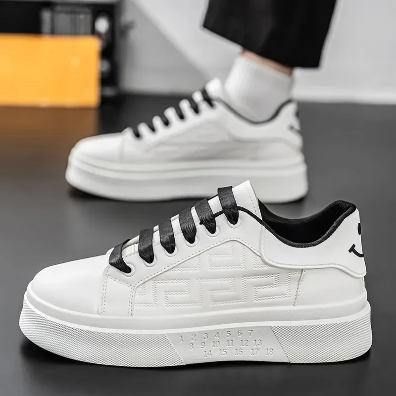 

2025 Spring Men's Shoes New Breathable Little White Shoes Boys Trend Versatile Platform Sports Shoes Casual Board Shoes