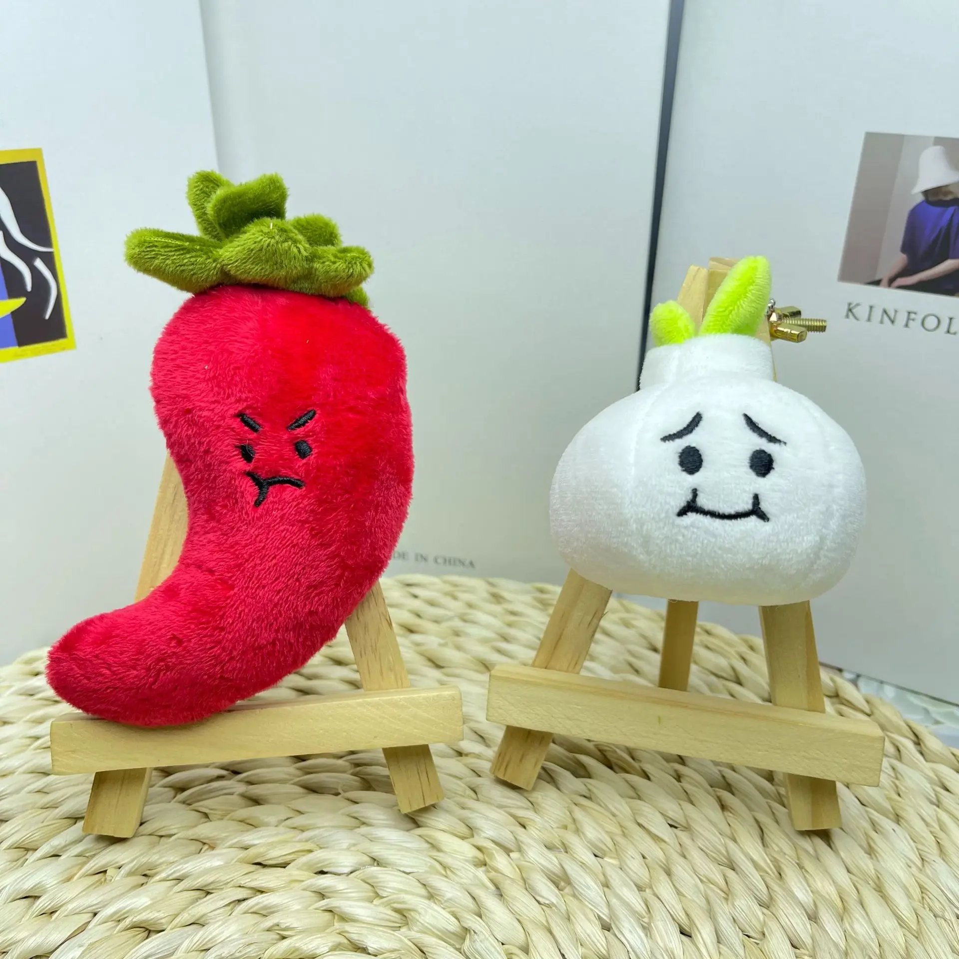 

Cartoon Cute Plush Doll Keychain Vegetables Chili Pepper Key Chain Keyring Car Charm Pendant Hanging Ornament Accessories Gift