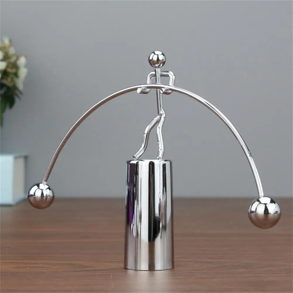 Balance Ball Swing Weightlifting Small Iron ManDesktop Weights Newton Physics Science Pendulum Metal Small Metal Crafts