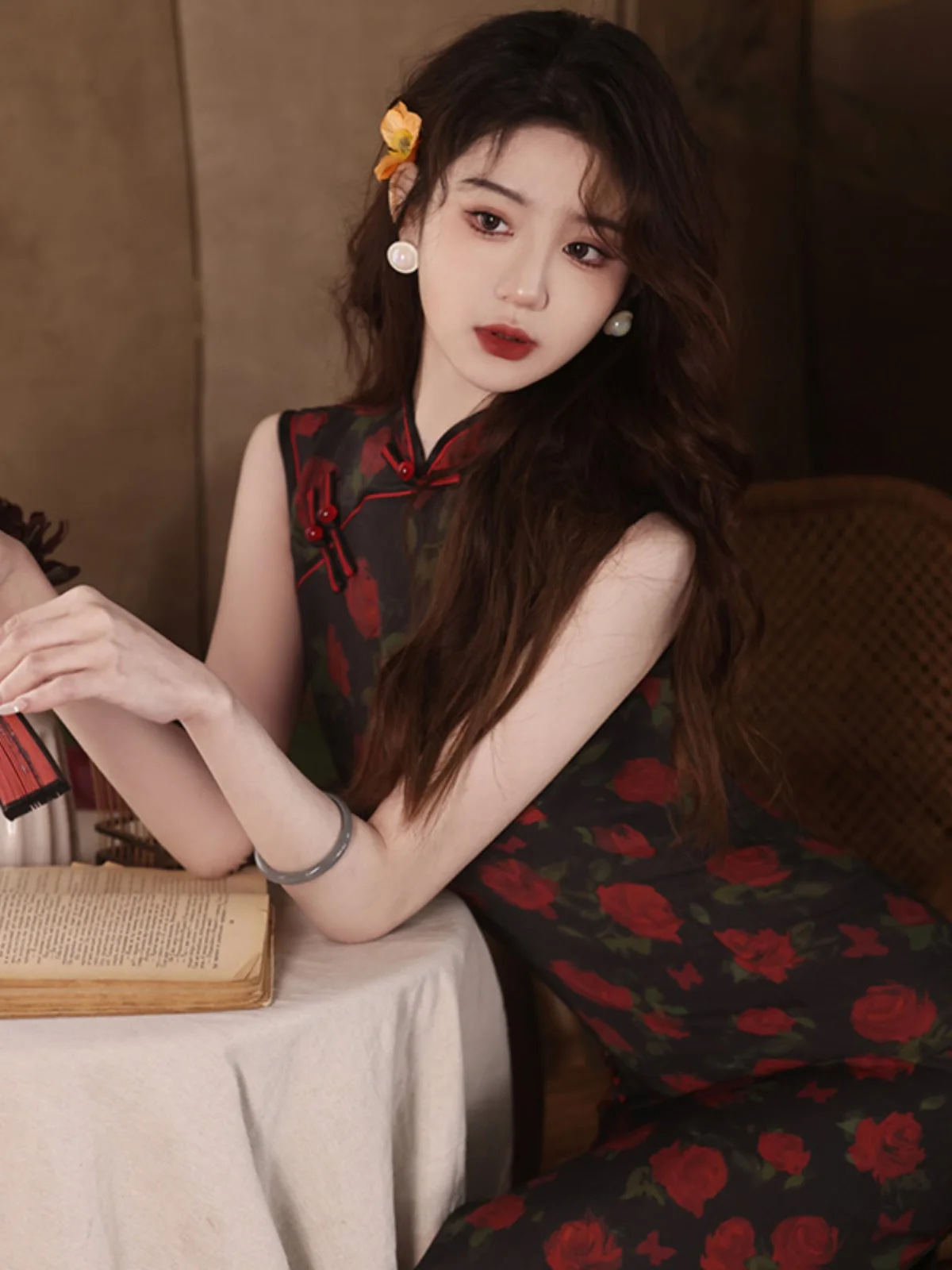 

Платье с узором в виде роз, облегающее, длинное, для молодых девушек, в стиле ретро, повседневное, из полиэфирного волокна, короткое...