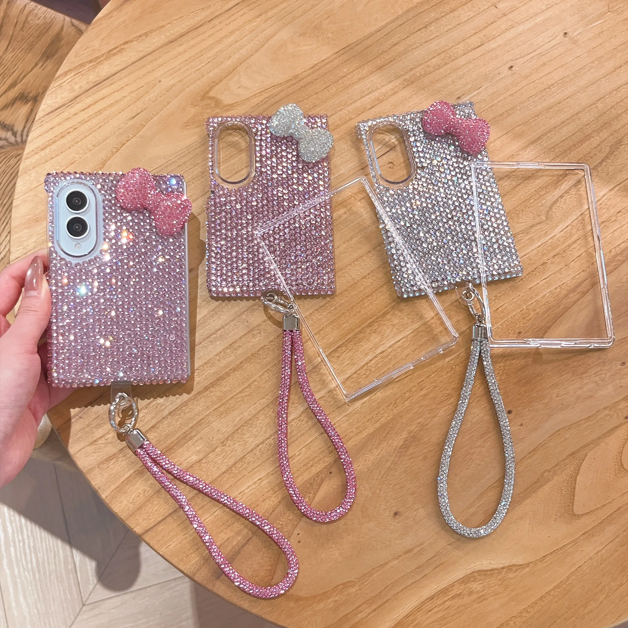 Luxury Bling Rhinestone Bowknot Phone Case For Samsung Galaxy Z Fold8 Ultra Fold7 6 5 4Protective Cover With Diamond Wrist Chain