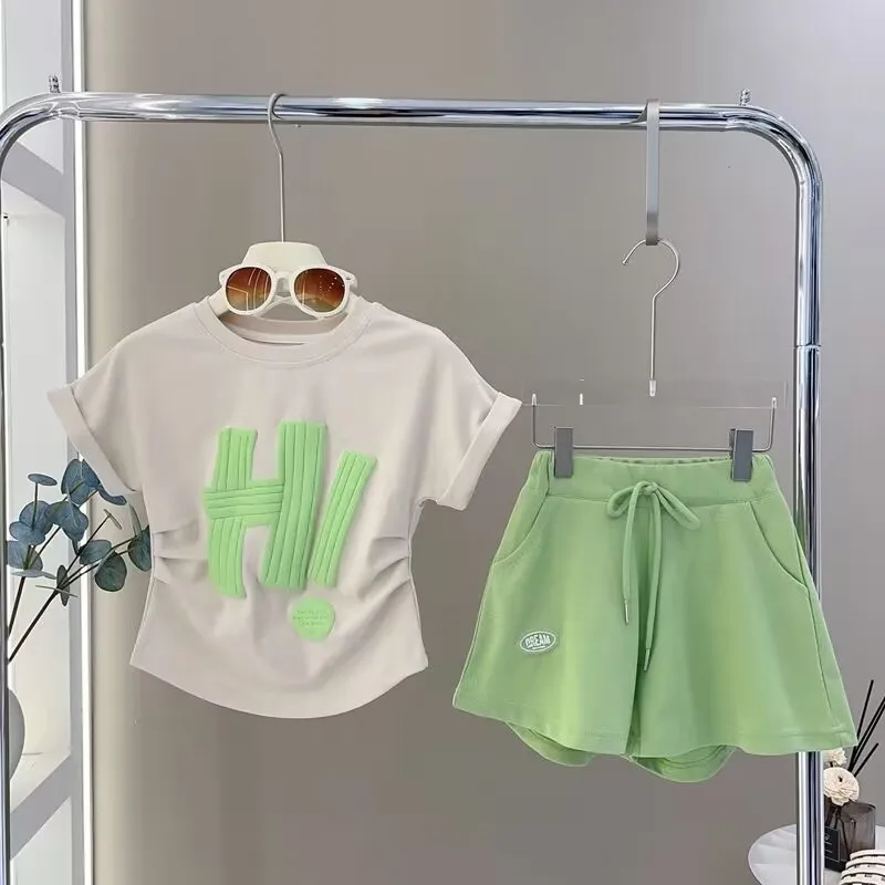 Retail 2023 New Baby Girls  Summer Fashion Casual Sets, Letter Top + Shorts  3-12 T