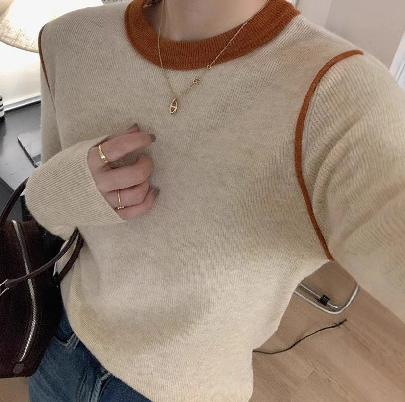 

2025 Autumn and Winter New Color Blocked Round Neck Knitted Base Sweater for Women Slim Fit Warm Sweater