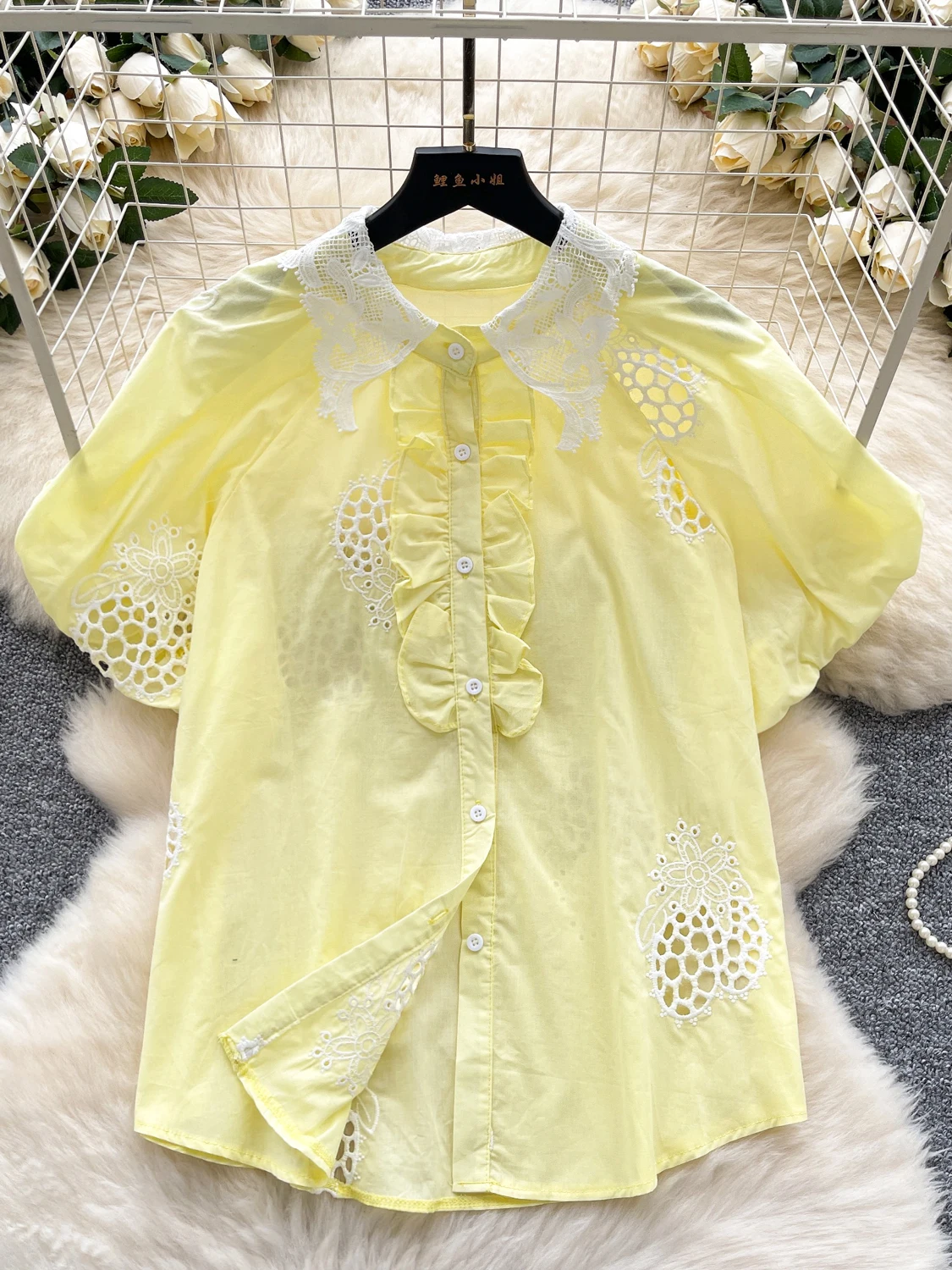 Csa Fena Estilosa com Gola de Boneca Bordada e Mangas Bufantes, Moda Doce e Suave de Verão, Estilo Coreano, Manga Curt...