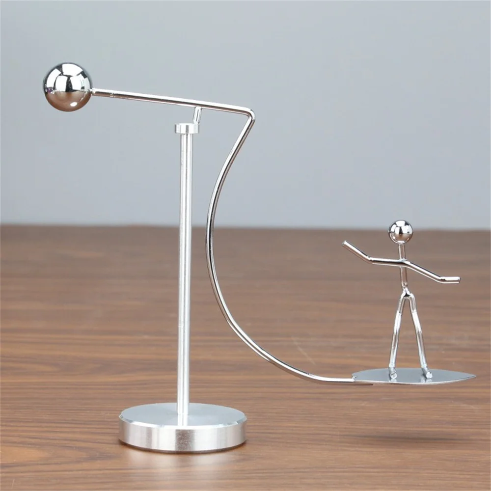 Balance Ball Swing Weightlifting Small Iron ManDesktop Weights Newton Physics Science Pendulum Metal Small Metal Crafts