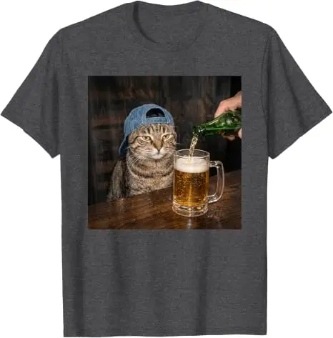 Lustiges Katzen-Biertrinken-Hemd mit Grafik „Unbeeindruckter Tabby“ – Y2k Katzen-Papa, betrunken in Bar/Nachtclub – Humorvolle Kleidung – Detail 13
