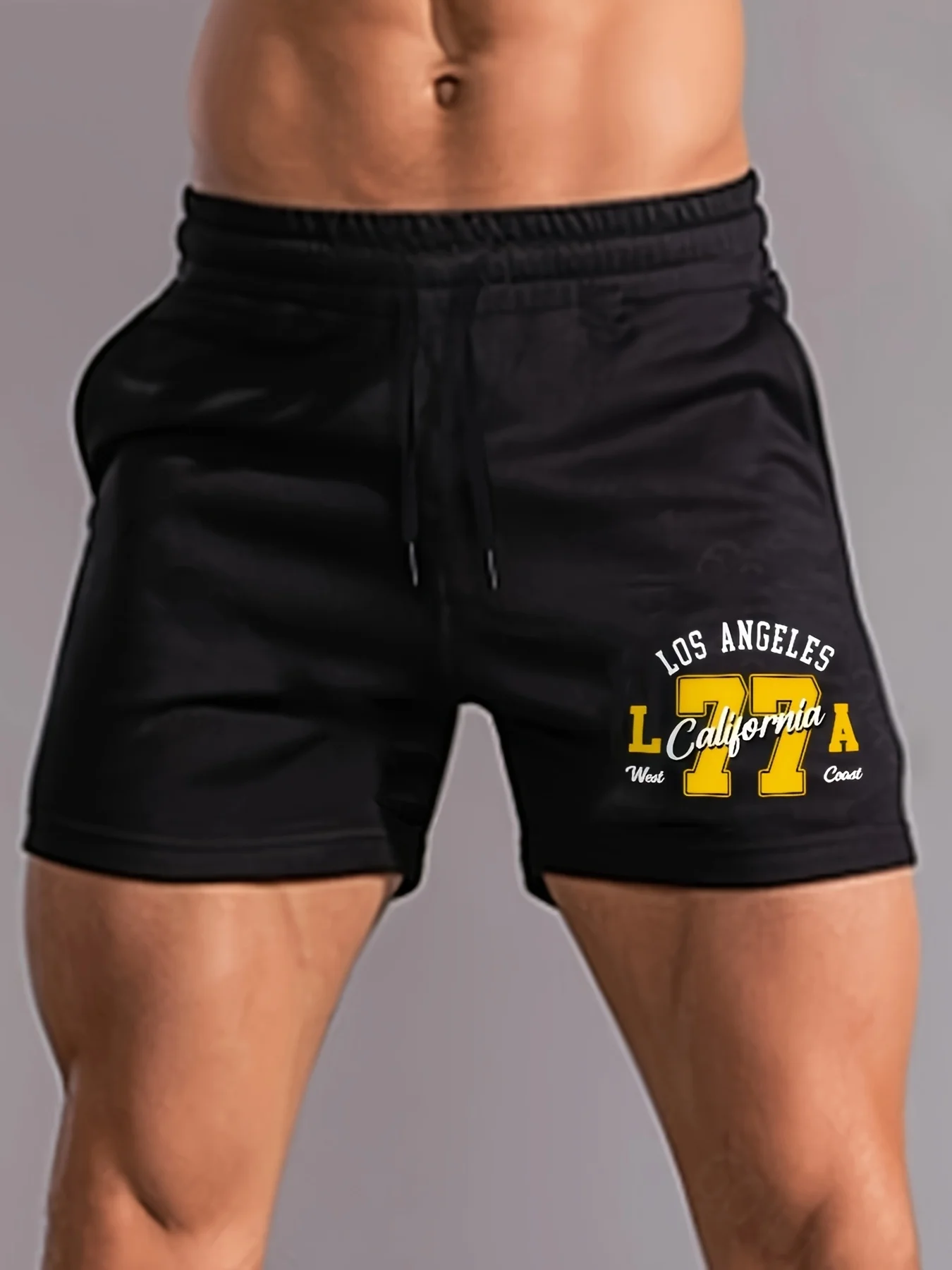 

2025 Новые мужские модные шорты с принтом, легкие роскошные уличные шорты в стиле хип-хоп, повседневные дышащие трендовые шорты премиум-класса