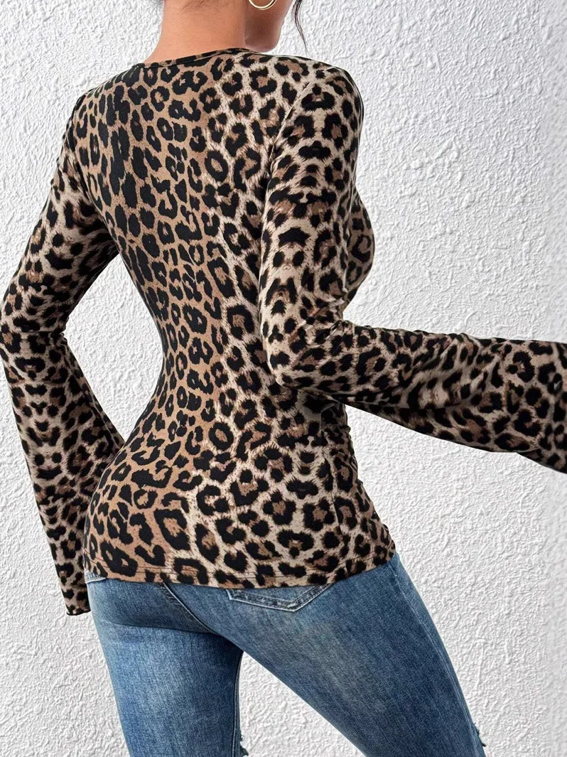 Sexy V-Ne Bell Sve Long Sve Slim Fit Leopard Print Women's T-irt Knitted Thiened Autumn Faion Ladies' Tops