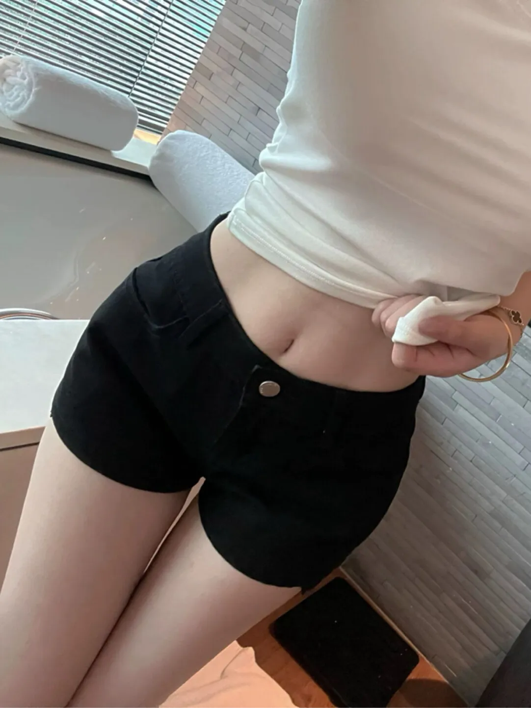 Low Waist Women's Denim Shorts with Butt Enhancing Pads Multi-Color Summer Tight Fit mid Stretch Jeans Pocket Detail Zipper C...