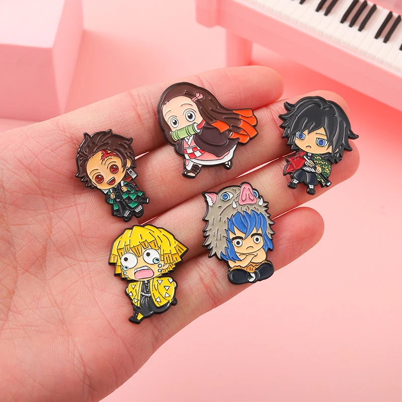 Broche personnalisée en émail Demon Slayer Chibi, Tanjirou Nezuko Zenitsu Inosuke Giyuu, Badge à revers, bijoux de dessin animé, cadeau pour les Fans