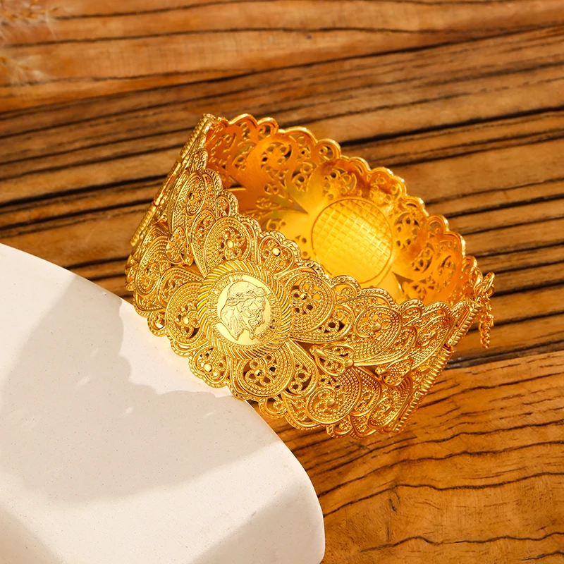 Vintage Coin Pattern Cuff Brac - огляд і ціна Vintage Collectible Coins