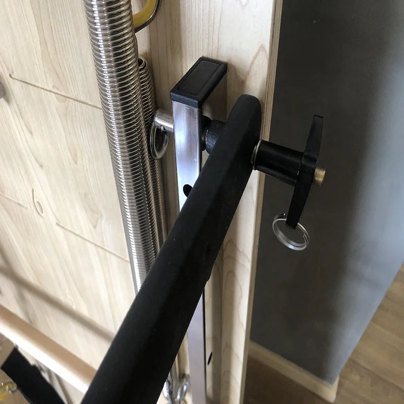 شعار مخصص معدات بيلاتيس متمرنة ممارسة التدريب اليوغا المدرب التدريبات بيلاتيس الخشب وحدة الحائط للبيع