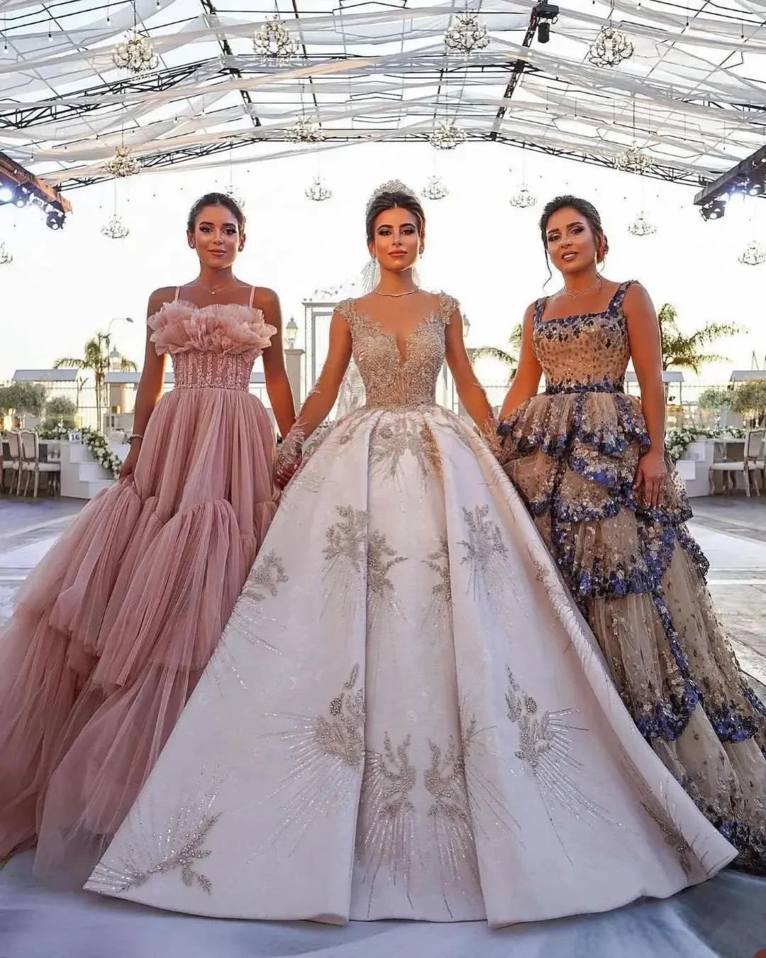 Exquisite Wedding Dress Long Sleeves V Neck Appliques Shiny Sequins 3D Lace Ruffles Beaded  Formal Bridal Gowns Vestido De Novia