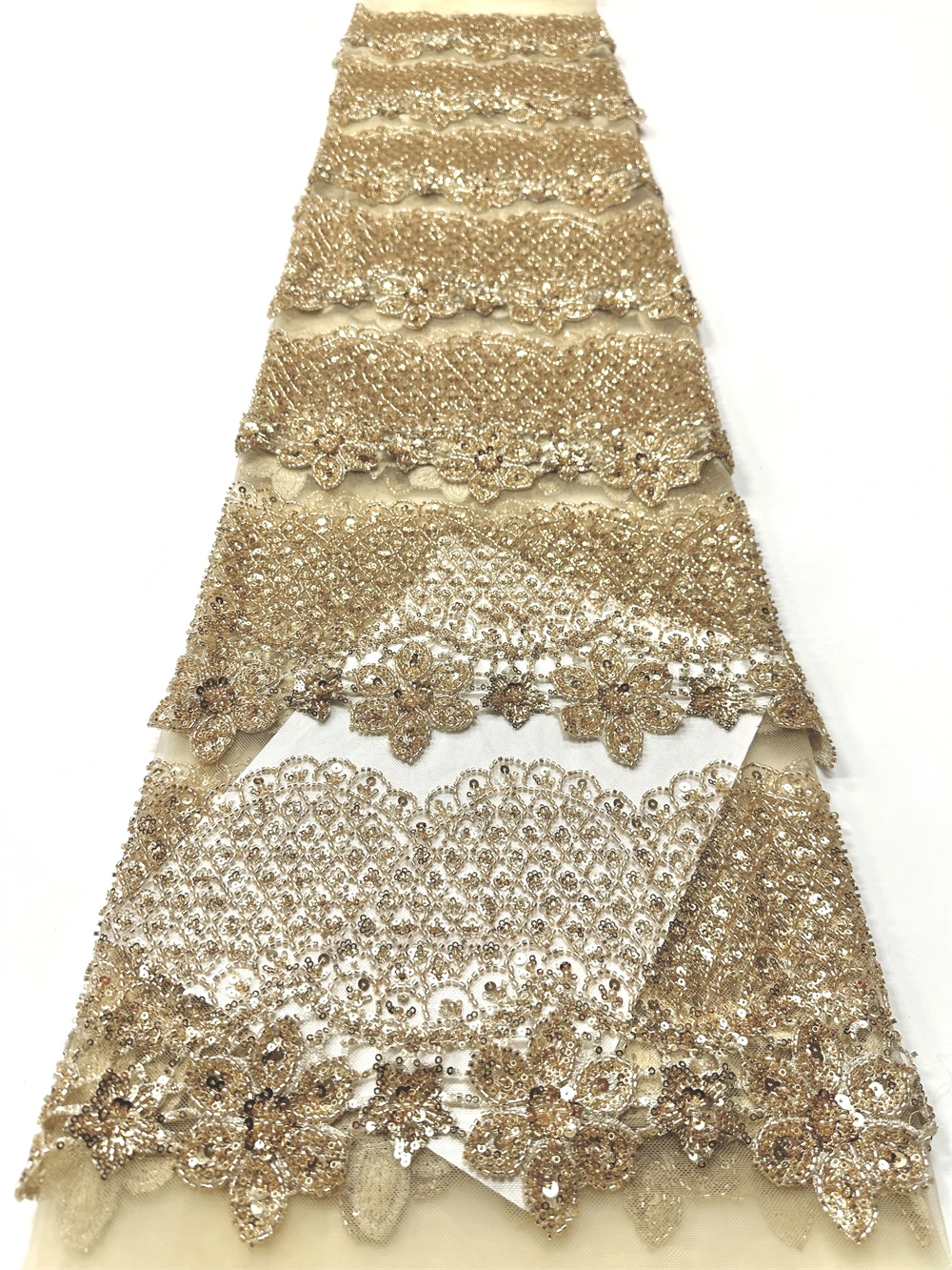 

Luxury African Nigerian Embroidery Groom Sequins Beads Lace Fabric High Quality French Heavy Lace Fabric Bridal Dress Sewing