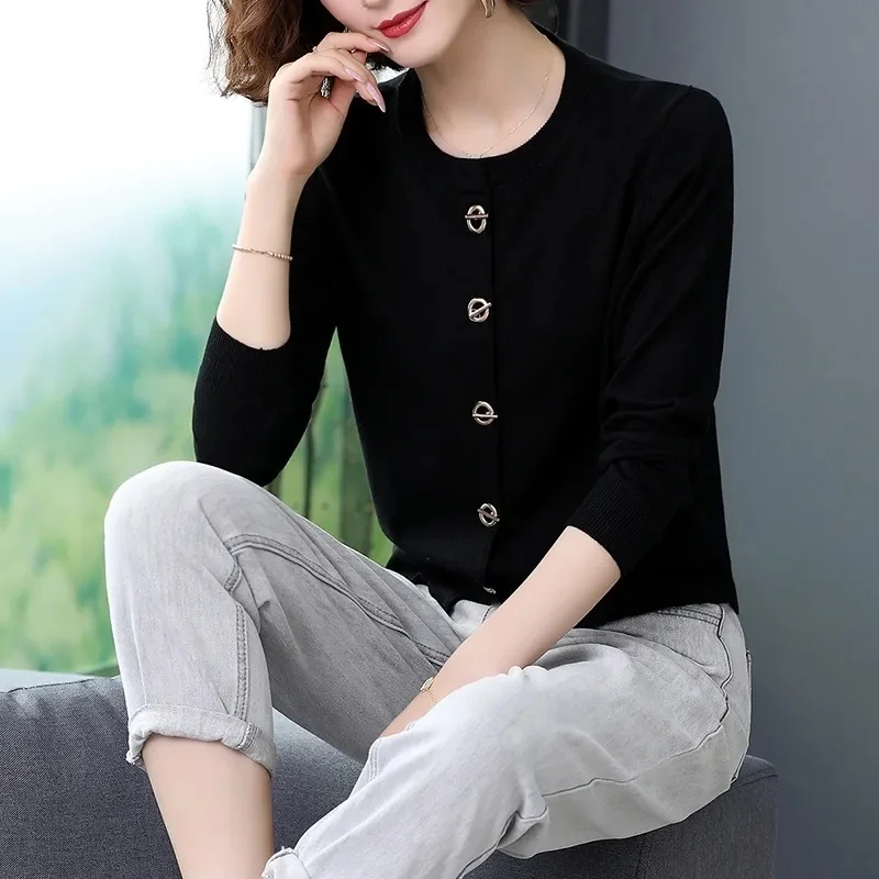 Solid Color Knitted Cardigan Women Korean Single Breasted Long Sleeve Jumper Woman Round Neck All Match Cardigans Outwear 2024