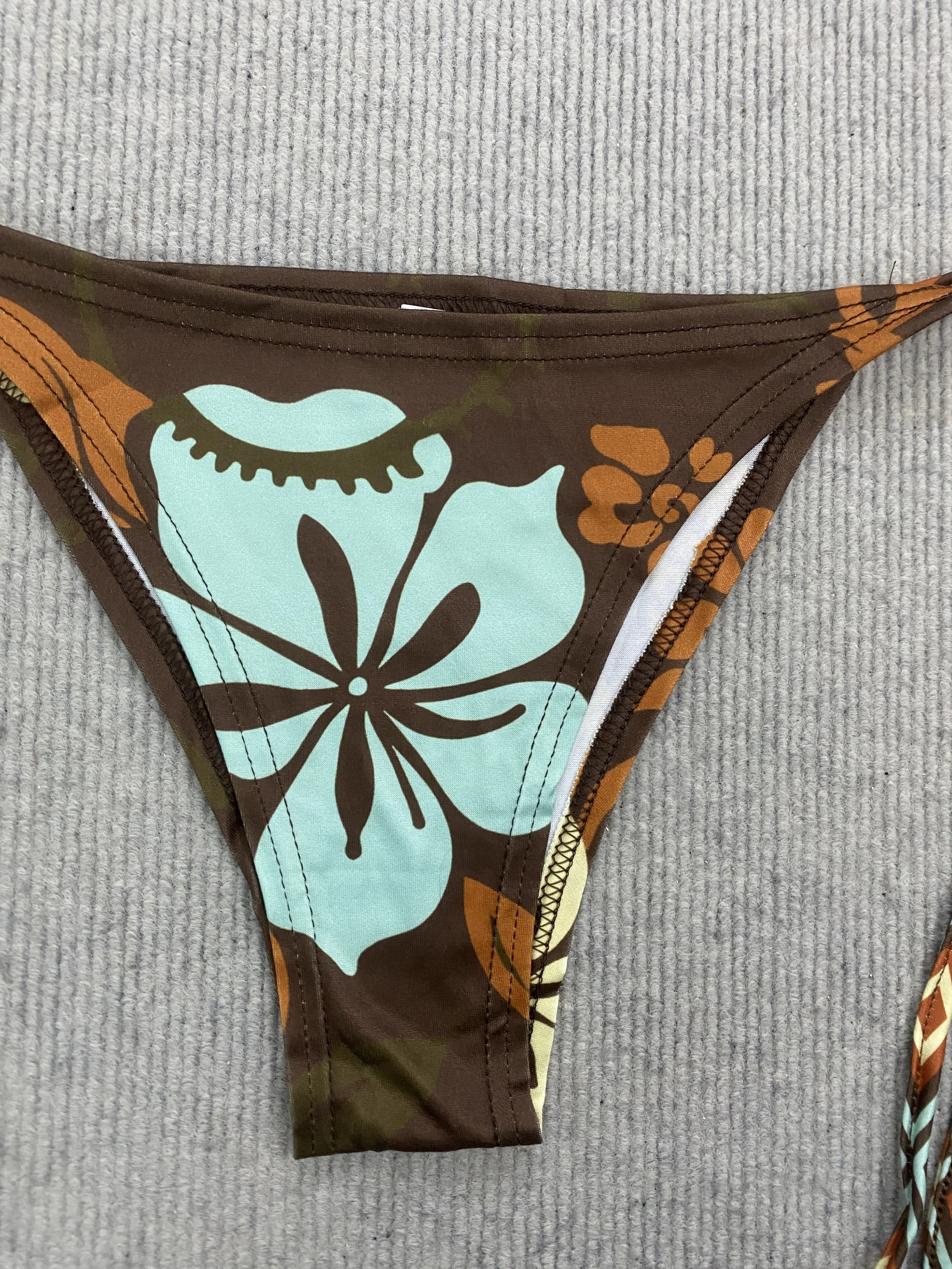 Damen Neckholder-Bikini-Set Zweiteiliger Badeanzug mit seitlichem Bindeband Design Sommer Strand Urlaub Küstenresort Outfit Alltag – Detail 5