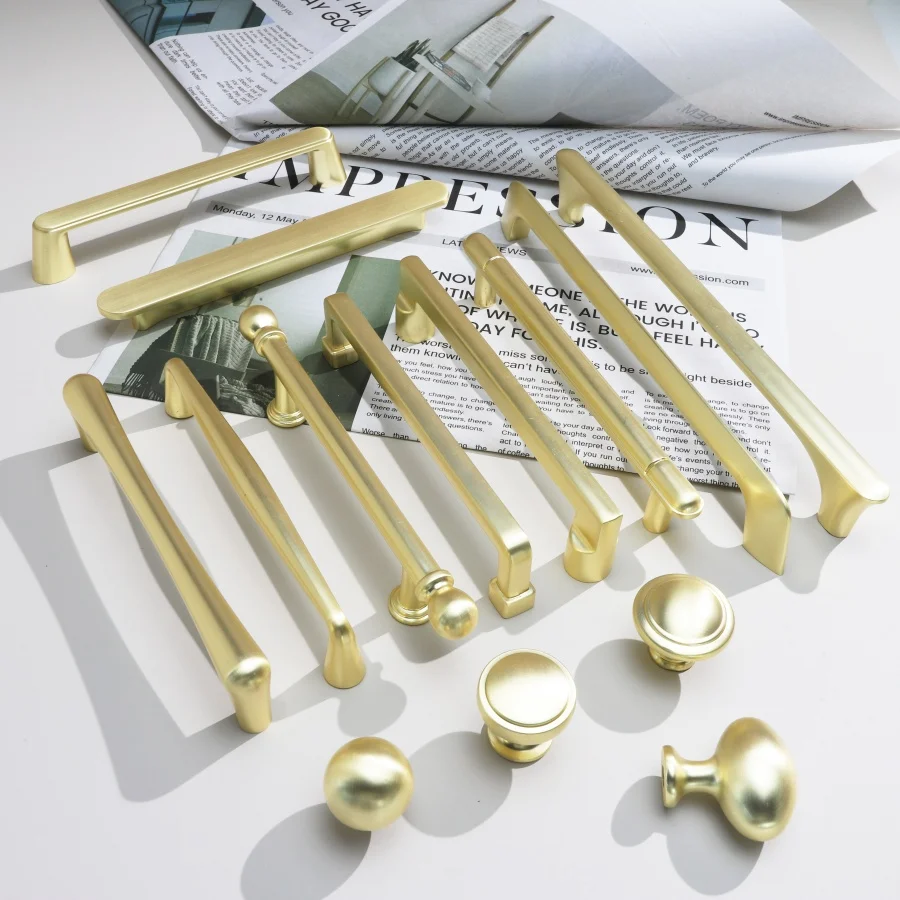 

Modern Gold Kitchen Cabinet Handles Zinc alloy Furniture Handles with Screws for Drawers, Cabinets and Cupboards Hardware