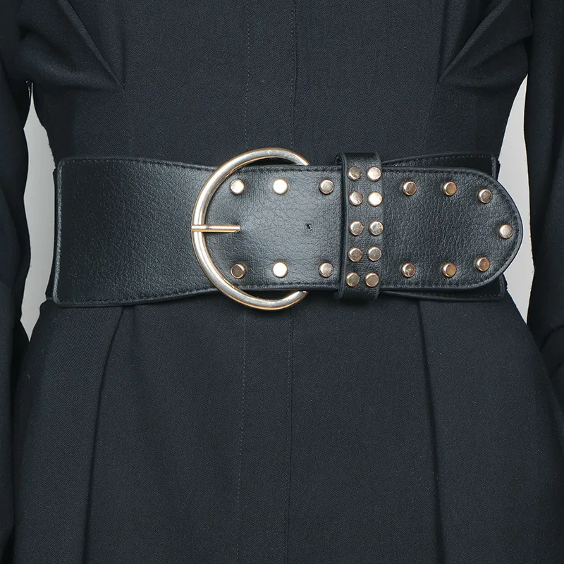 [EAM] Pu Leather White Rivet Buckle Elastic Wide Belt Personality Women New Fashion Tide All-match Spring Autumn 2025 1DH8964