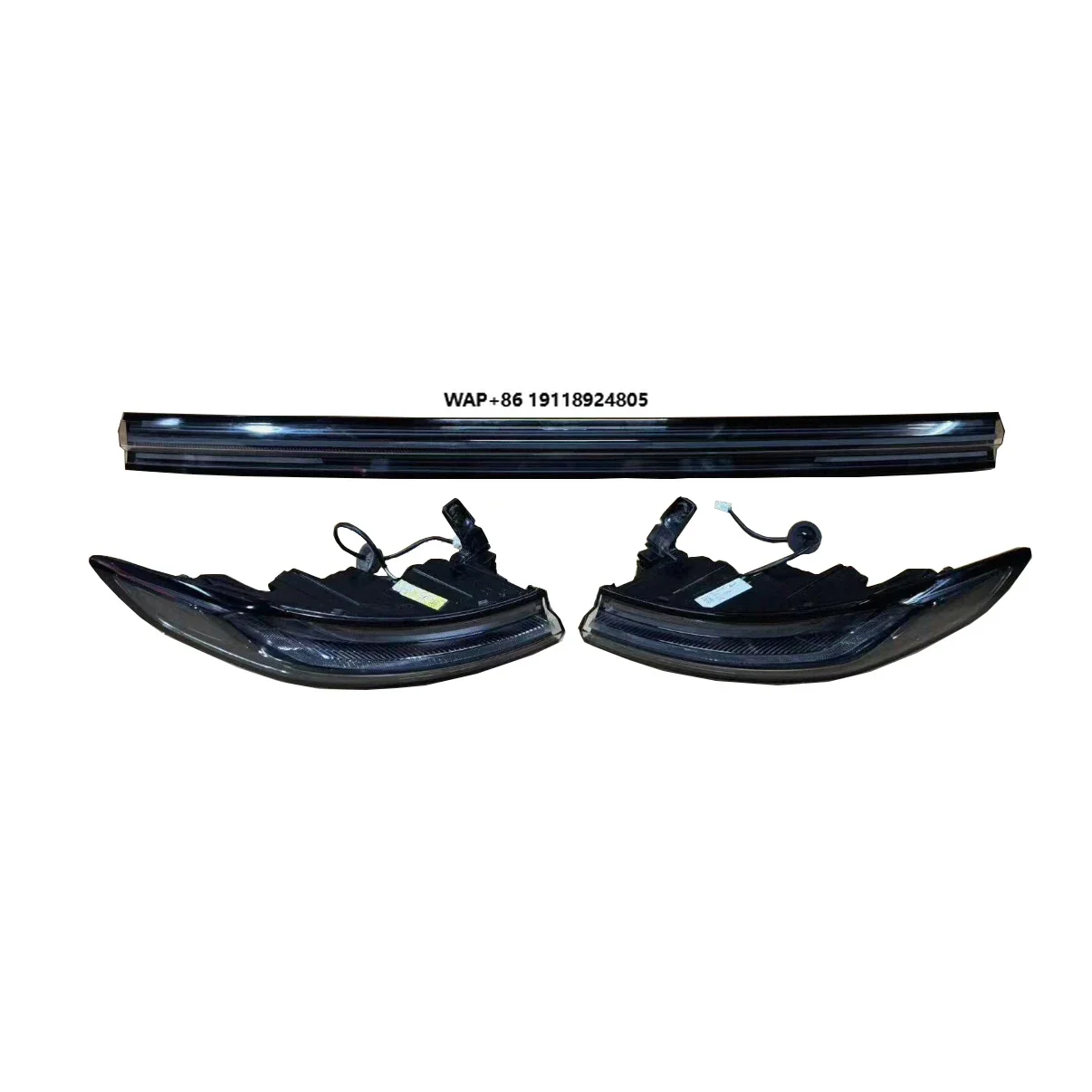 

Chinese Original Hot Sale Factory Quality Auto Spare Parts Middle of Rear Tail Light for NIO ET7 OE P0326833AA