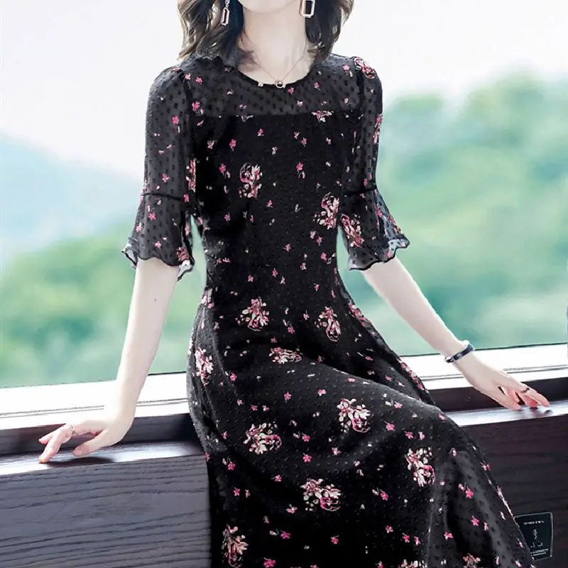 2023ฤดูร้อนสบายๆหักดอกไม้พิมพ์ Midi Dress เสื้อผ้าสตรี A-Line เดินทางรอบคอแฟชั่น Spliced ชุดชีฟอง