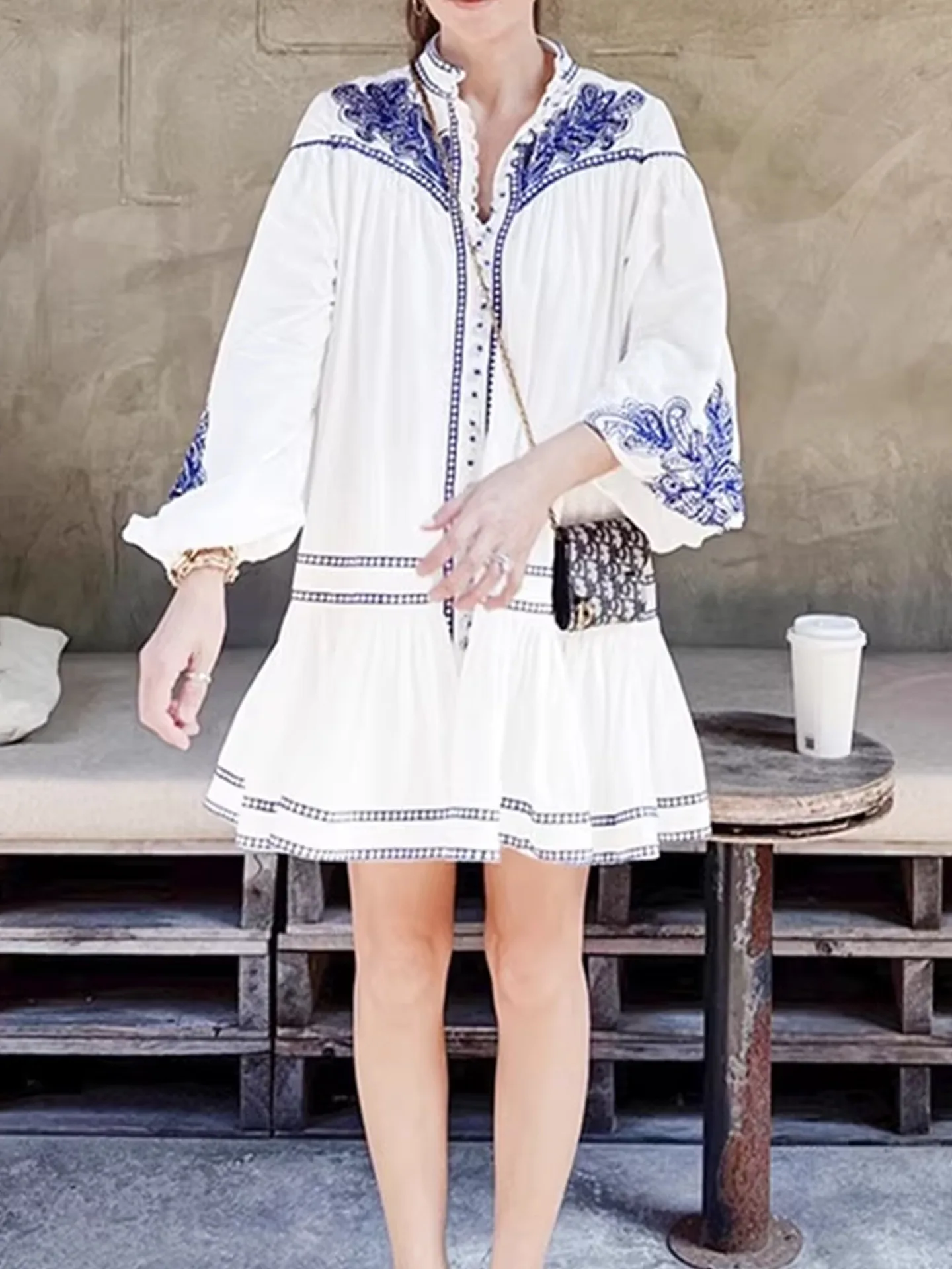 

Withered New French Blue And White Lantern Sleeve Lace Dress For Women In Spring And Summer 2026