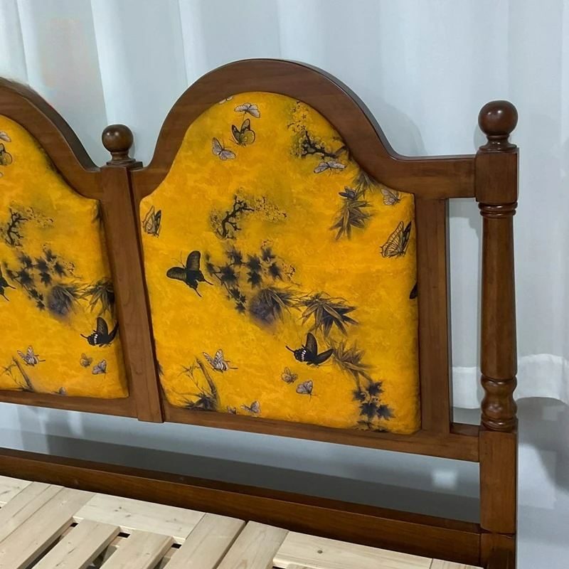 Letto nordico retrò in legno massello