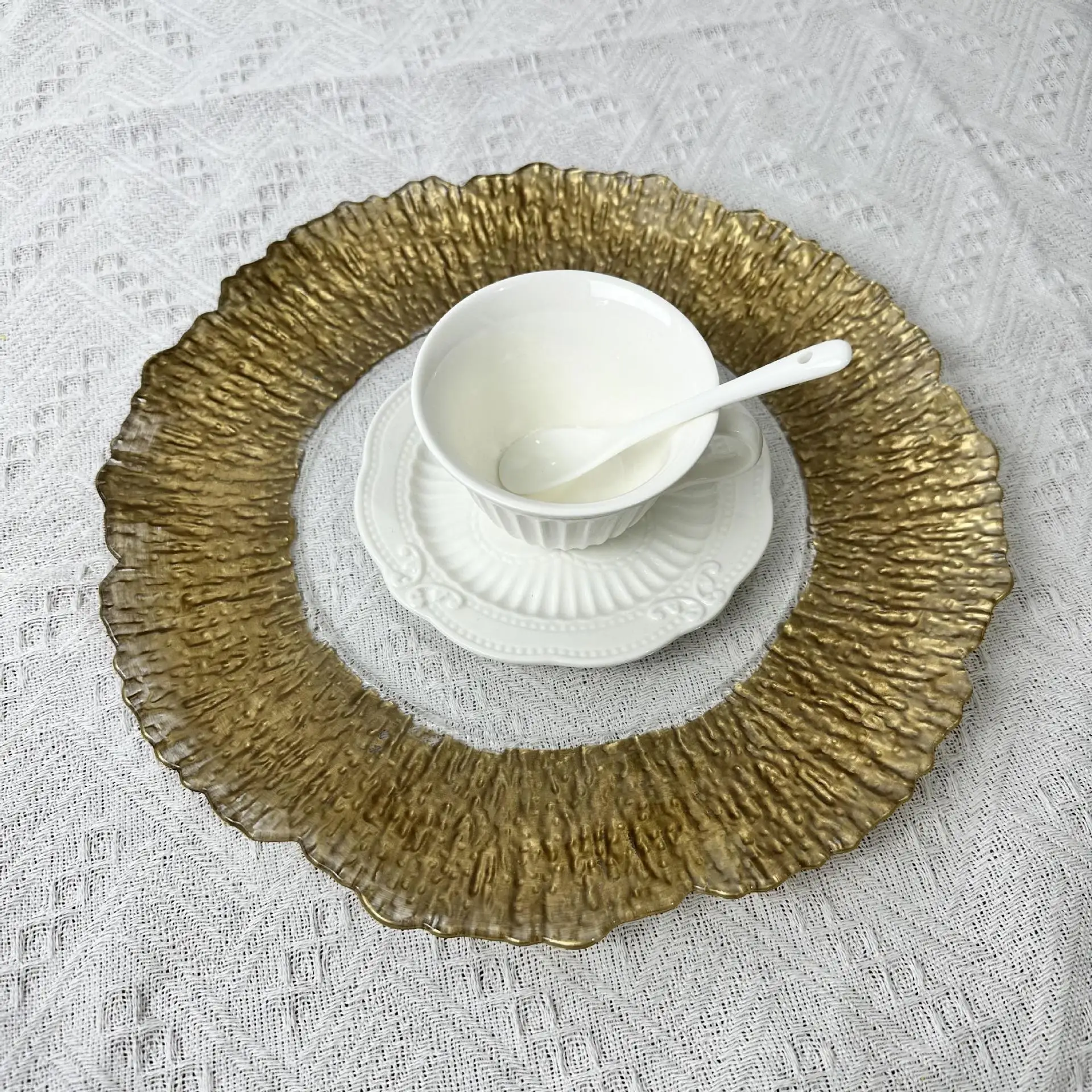 150 Stück Hochzeitstisch-Ladeplatten, Essteller, Plastikteller, Hochzeitsdekorationszubehör – Detail 1