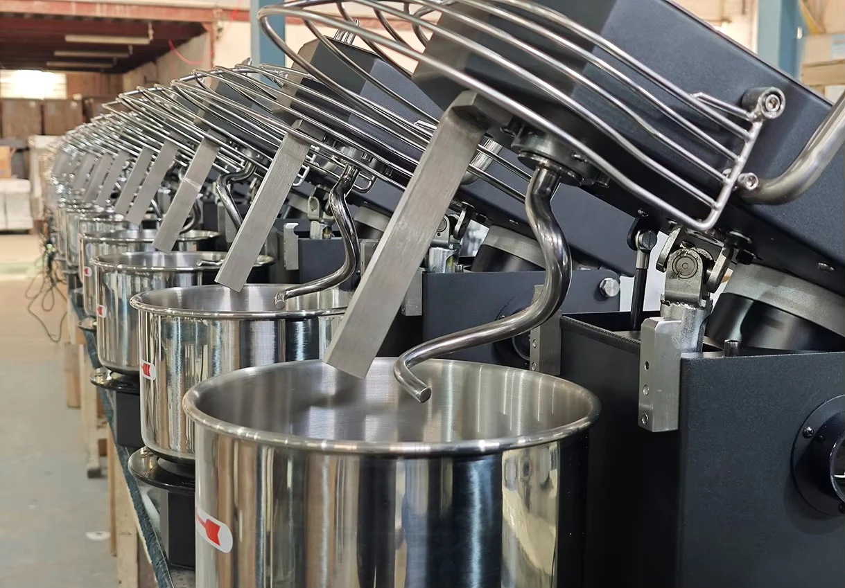 750W Factory Price Supplier Lifting Tilt Head Home Use Bread Pizza Amasadora Dough Kneader Machine Spiral Dough Mixer 5L