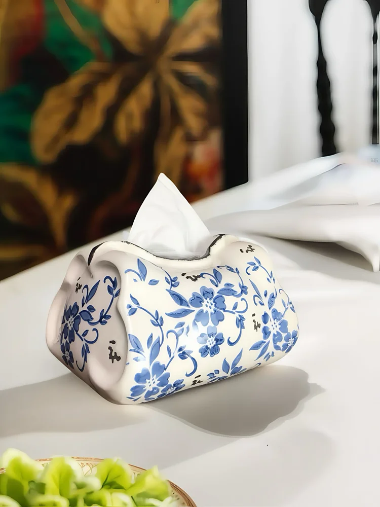 

Blue and white porcelain tissue box hand-painted home living room coffee table original paper drawer box decoration ornament