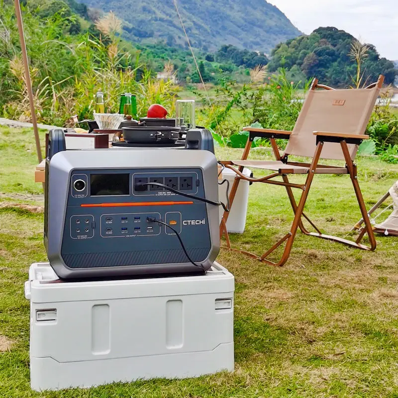 가정용 비상 전력 급속 충전 2000W 가정용 야외 캠핑 휴대용 태양광 발전기 썸네일 2
