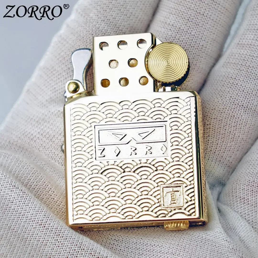 زورو حقيقية Z902 خزان داخلي الكيروسين أخف الإبداعية ضابط الجيل الثاني حركة عالمية ولاعة الكيروسين بالجملة