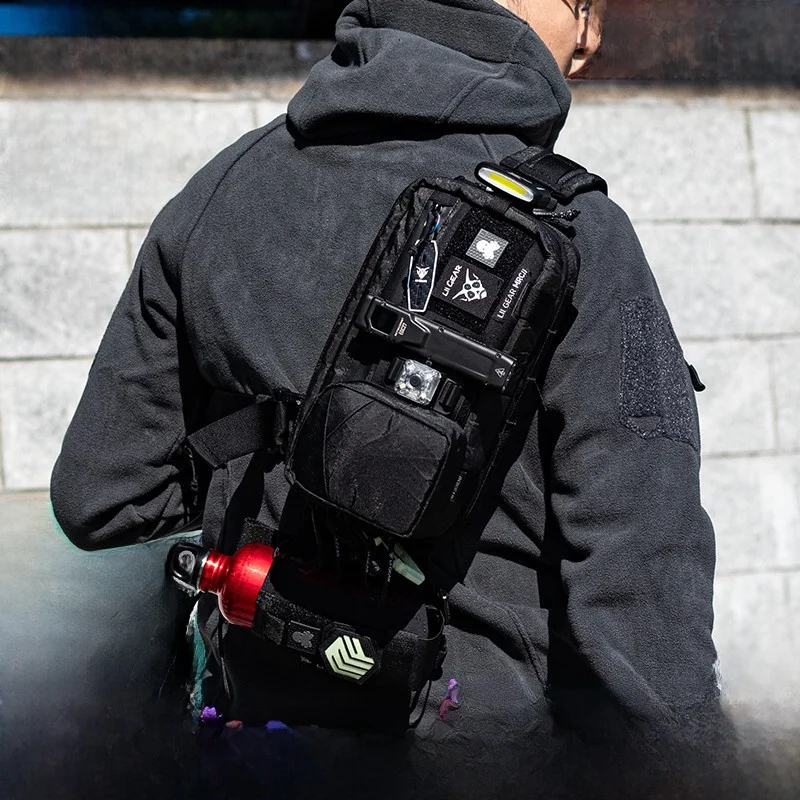 

LiiGear Bla Heavy-Du Уличная сумка через плечо на одно плечо Водонепроницаемый нейлон с полосками и квадратной сумкой