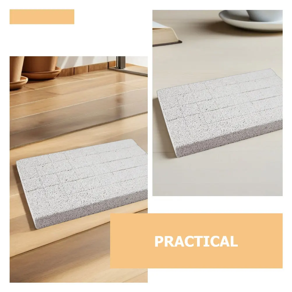 2Pcs Small Pet Nail Filing Board Natural Lava Stone Grinding Pad for Rabbits Guinea Pigs Hamsters Claw Claw Pad