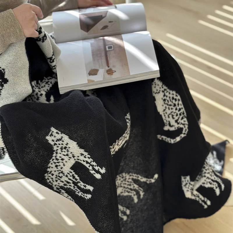 الشمال ليوبارد متماسكة رمي بطانية-بطانية منسوجة ناعمة للأريكة والمكتب قيلولة خفيفة الوزن تكييف الهواء بطانية ديكور المنزل الأنيق #4