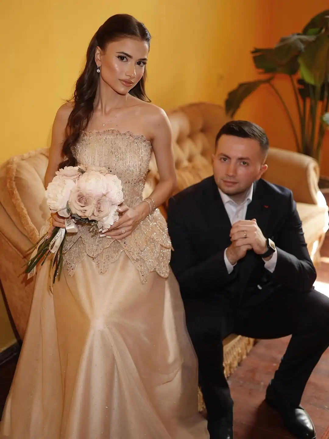 

Индивидуальный пошив: Новое дизайнерское вечернее платье А-силуэта цвета шампань с многоярусными оборками и пайетками, элегантное платье для выпускного вечера или свадебного торжества.